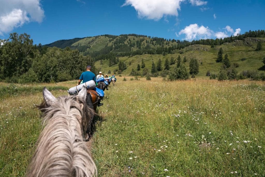 "Путешествие на Красные озёра" - фото 1