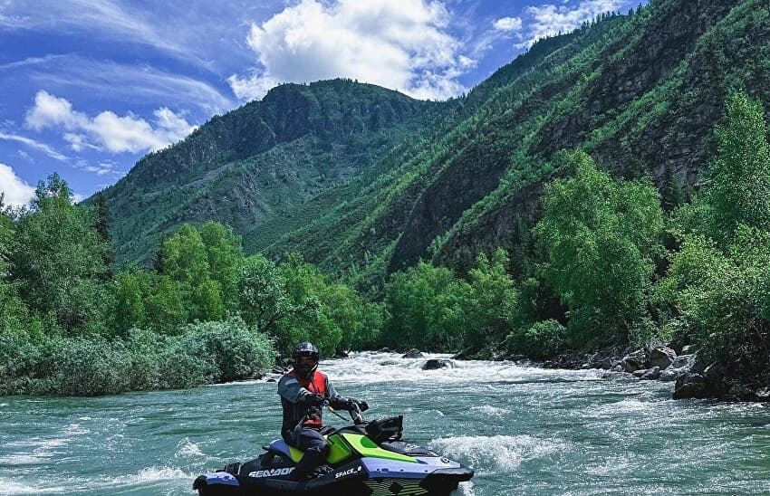 Премиальная экспедиция на квадроциклах по горным рекам Алтая - фото 1