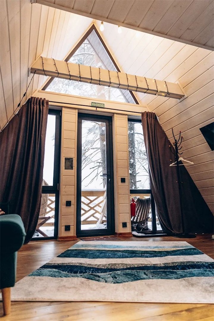 №6 | A-Frame с одной спальней и камином на террасе - фото 9