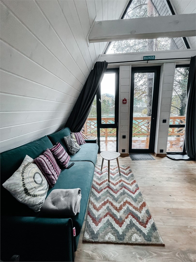 №5 | A-Frame с одной спальней и очагом на террасе - фото 3