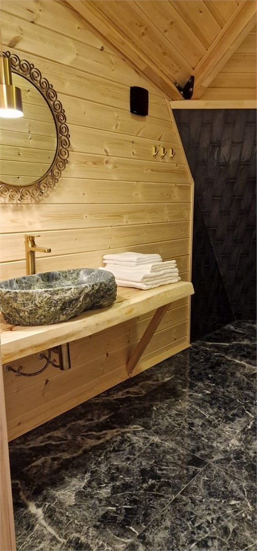 №12| Шишка-дом с камином - фото 9