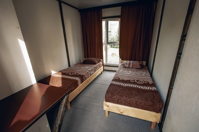 "Категория ЛД"  Номер с двумя 1-спальными кроватями в летнем домике с панорамными окнами  - фото 1