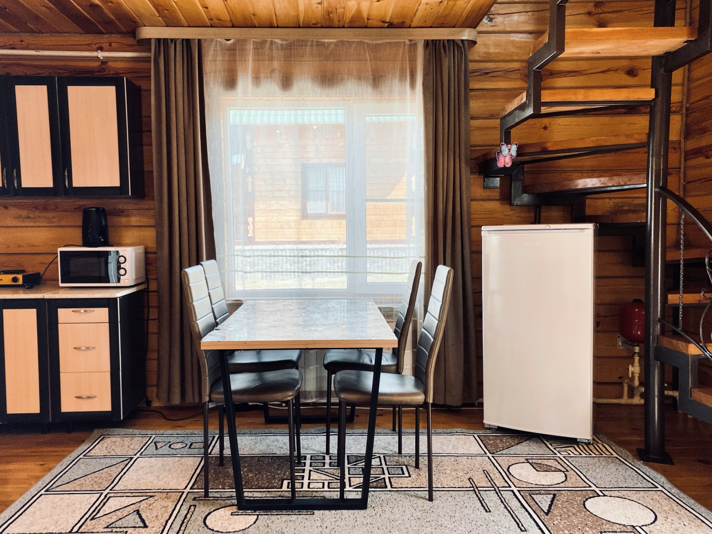 Дом двухкомнатный с 2 спальнями - фото 3