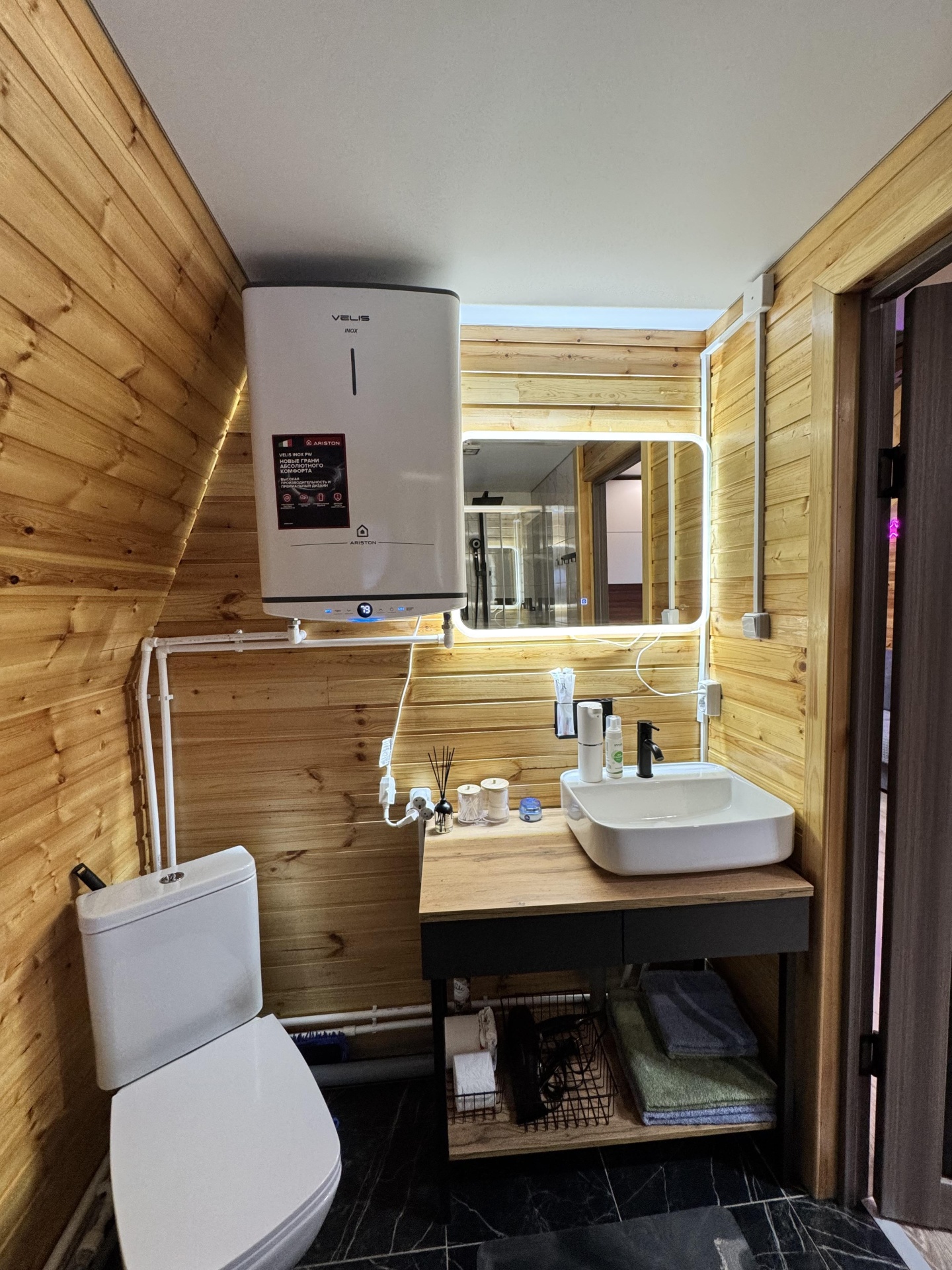 A-frame house - фото 8