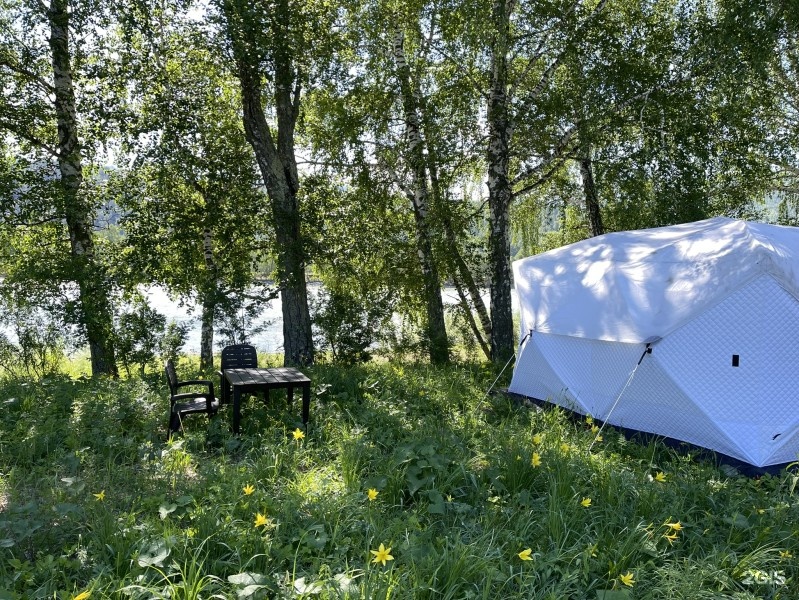 Палатка с 1 двуспальной и 1 двухъярусной кроватью на 2 береговой линии - фото 1