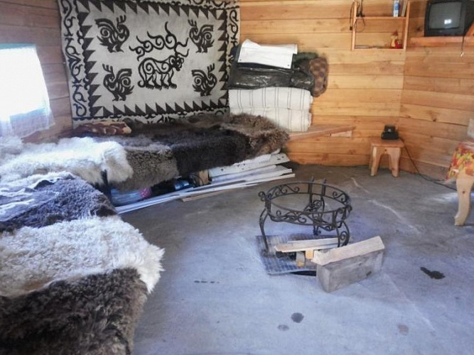 База отдыха "Алтын Туу" - фото 1