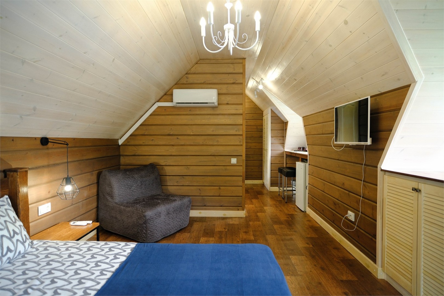 Стандартный номер на 2 этаже - фото 2