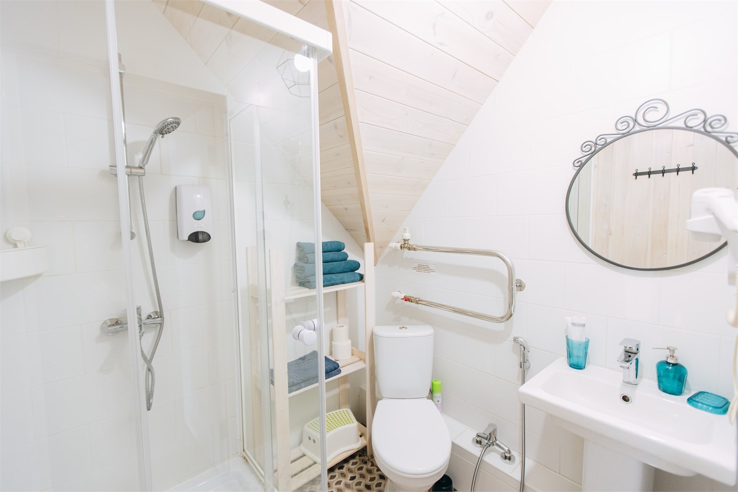 Стандартный двухкомнатный номер на 2 этаже - фото 14