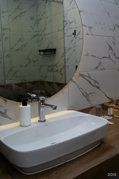 Двухместный с раздельными кроватями и диваном - фото 5