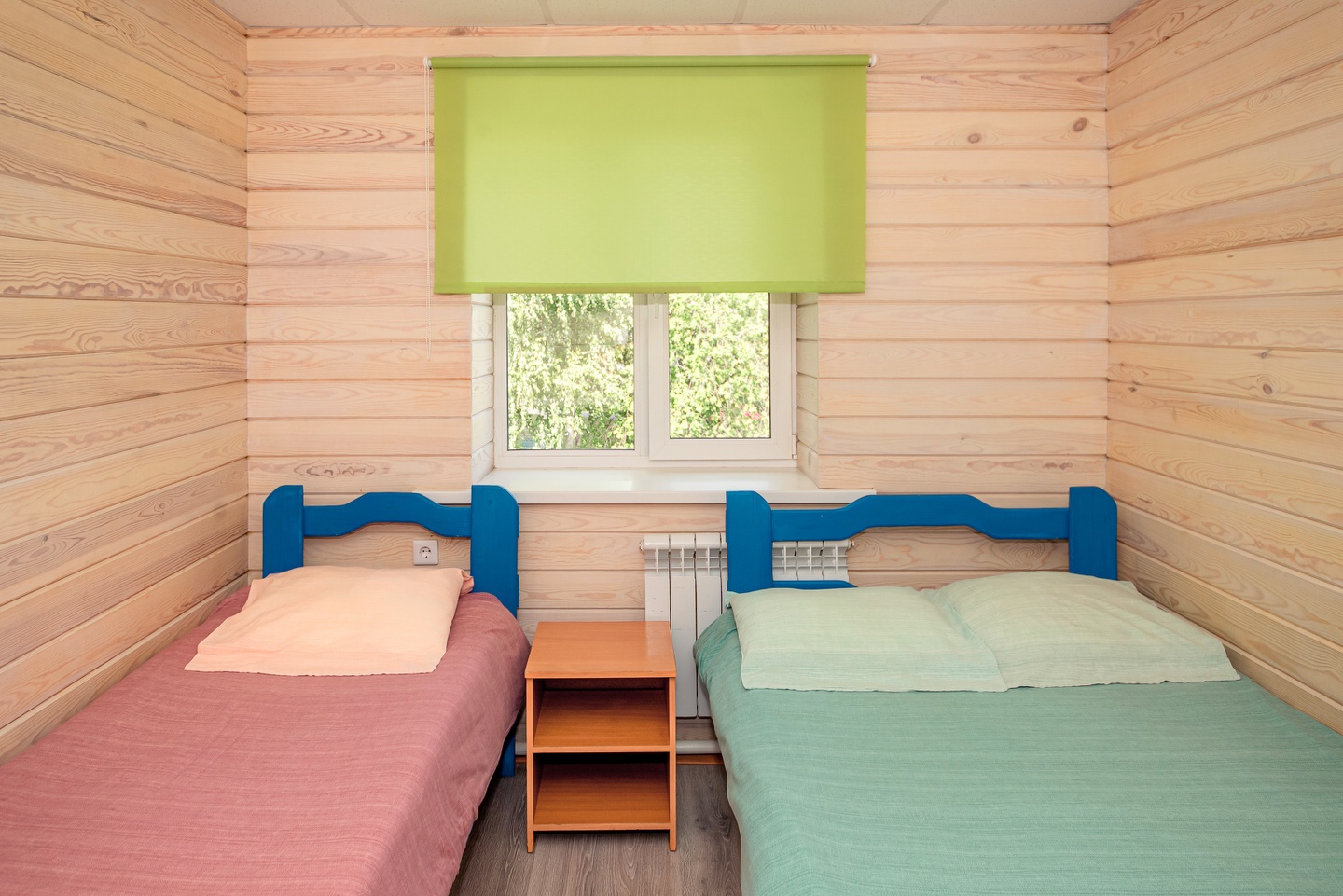 Стандартный номер с 1 двуспальной и 1 односпальной кроватями - фото 2