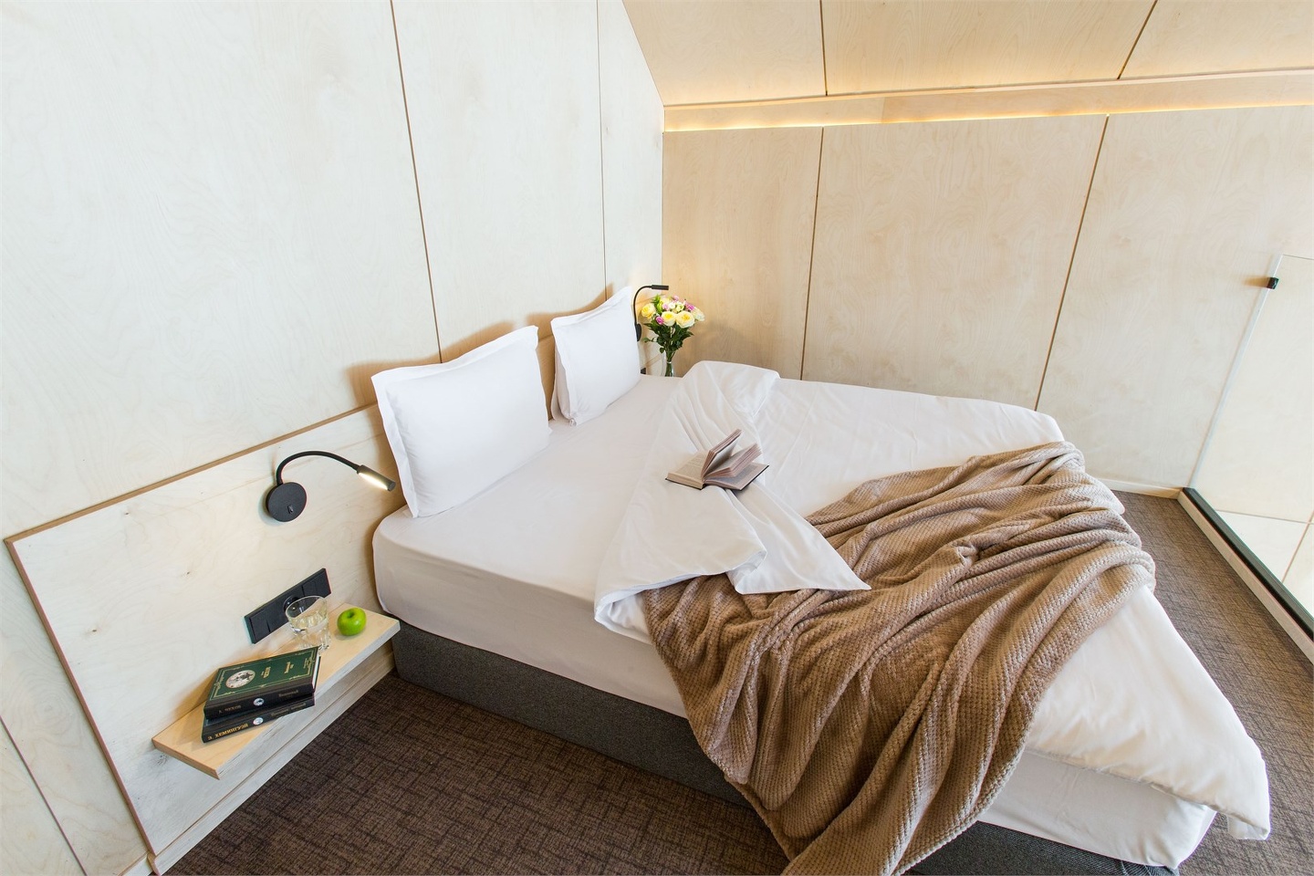 Барнхаус с большой двуспальной кроватью - фото 6