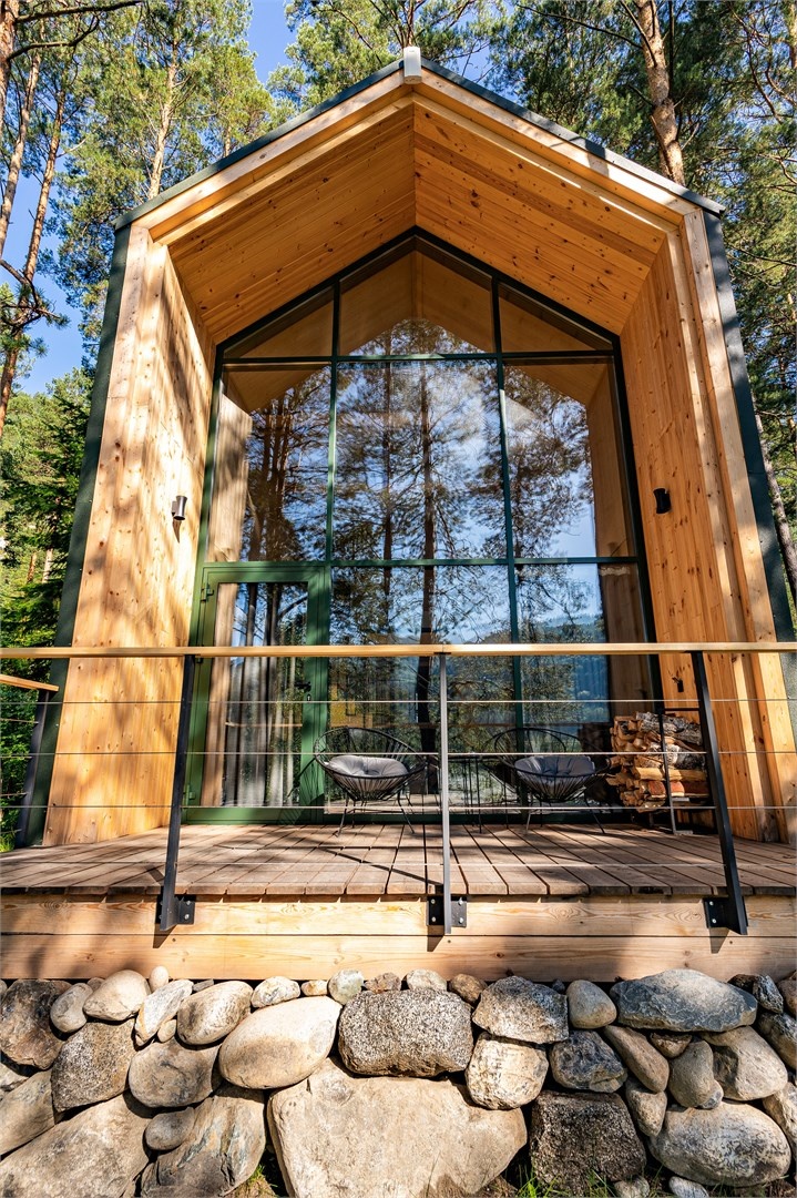 Барнхаус с двумя раздельными / одной двуспальной кроватью - фото 1