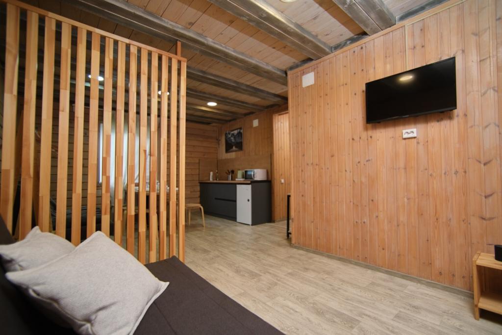 Медведь и Ягодка - фото 10