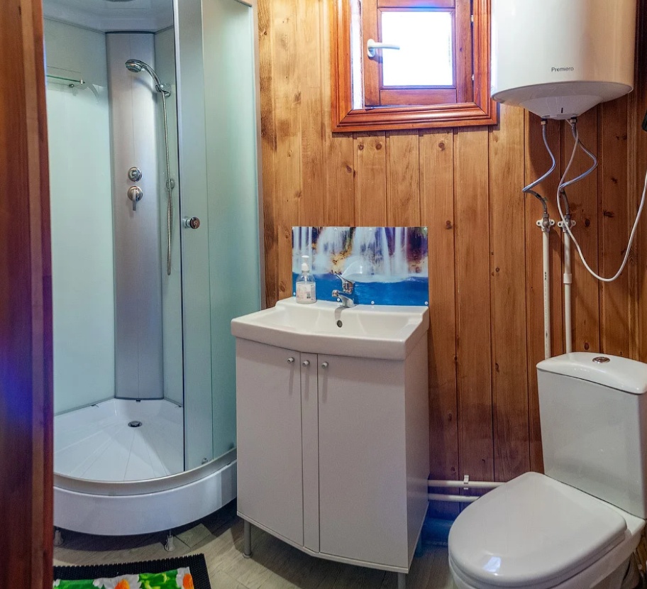 Семейный шестиместный номер - фото 3