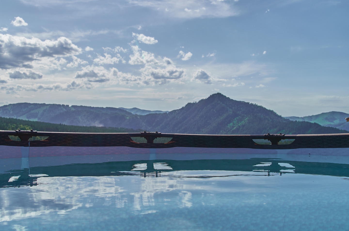 Дом на горе - фото 1