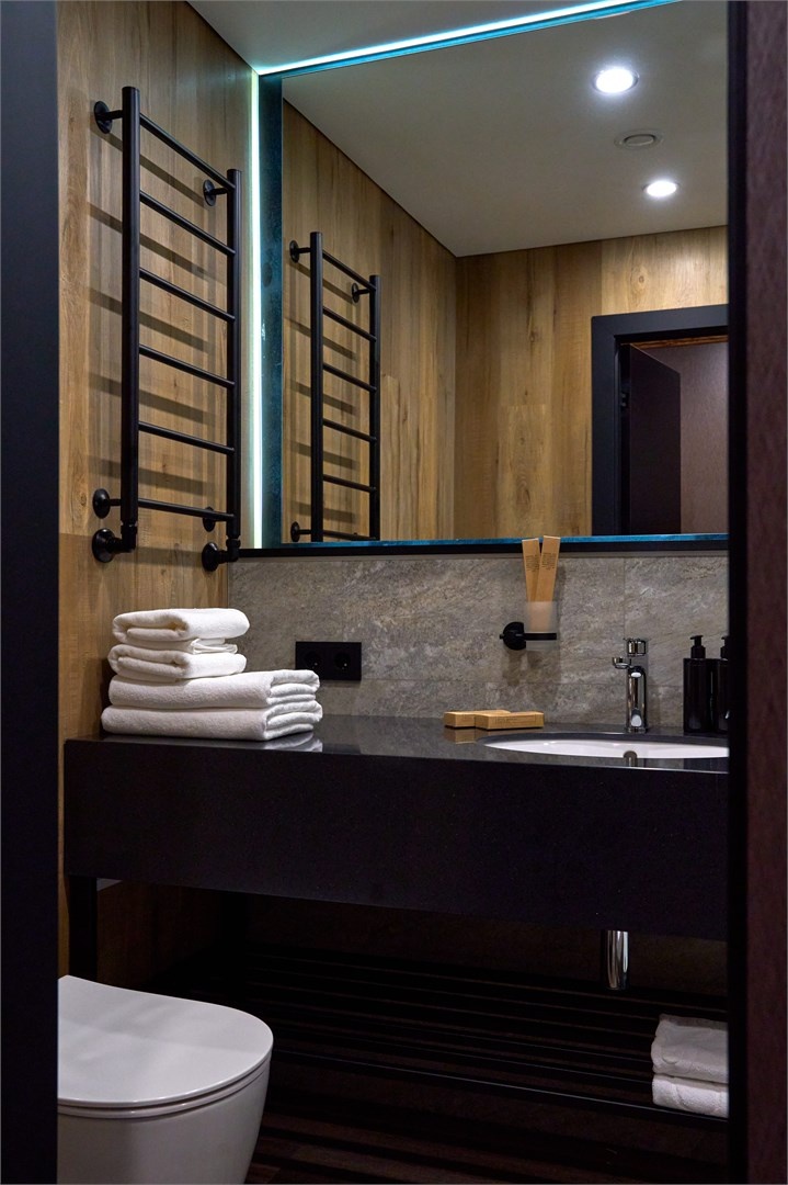 Стандарт дубль с двуспальной кроватью и видом на горы - фото 5