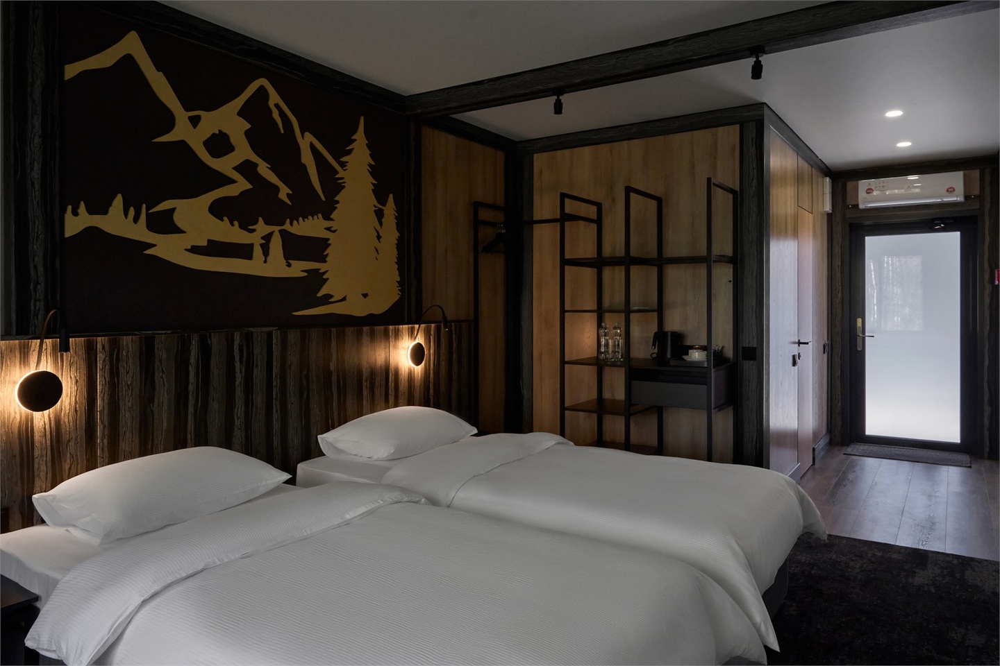 Стандарт в корпусе А/Б/В с двумя односпальными кроватями и балконом - фото 2