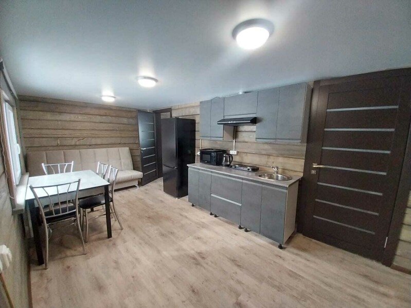 Большой деревянный дом - фото 1