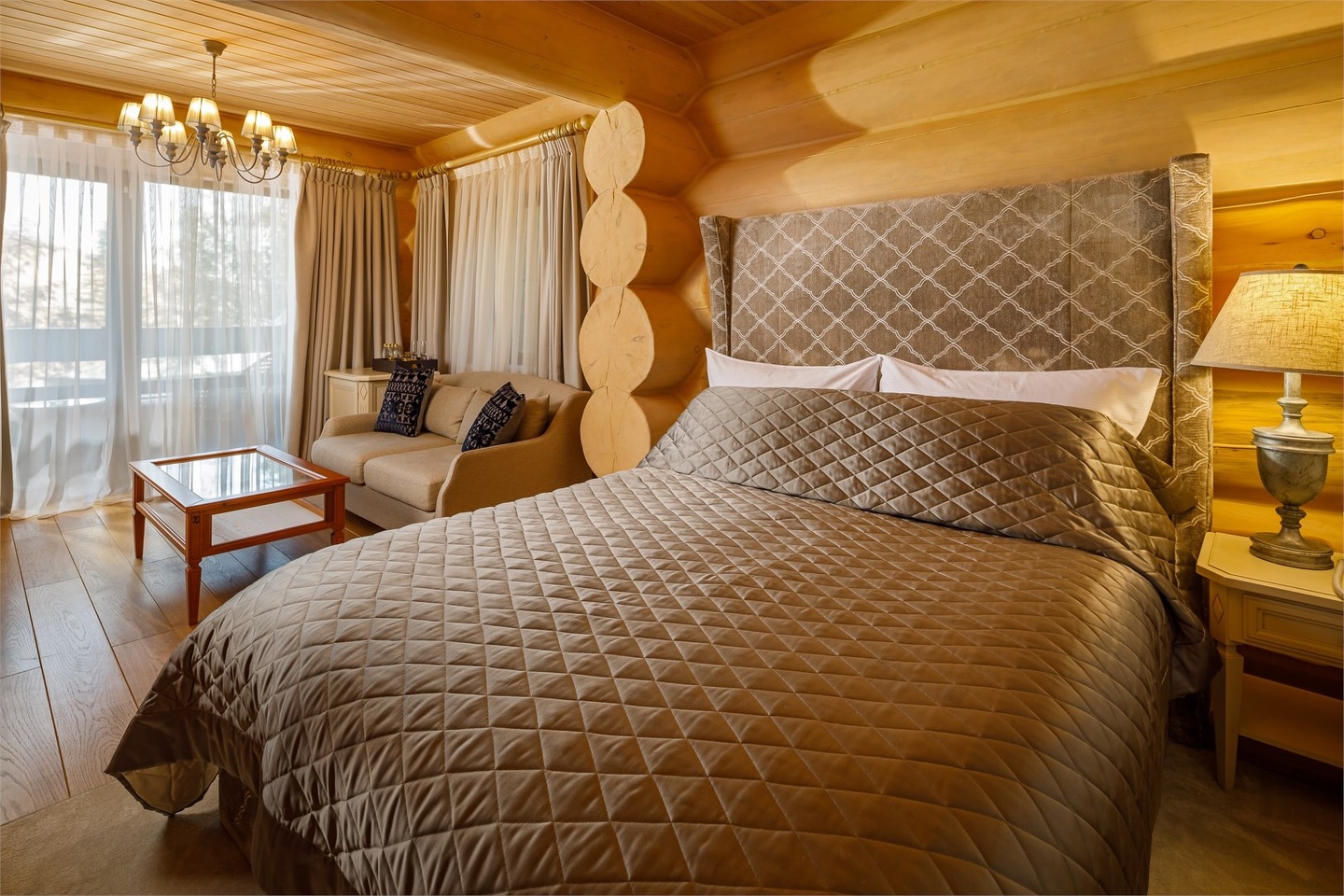 Royal Chalet - фото 1