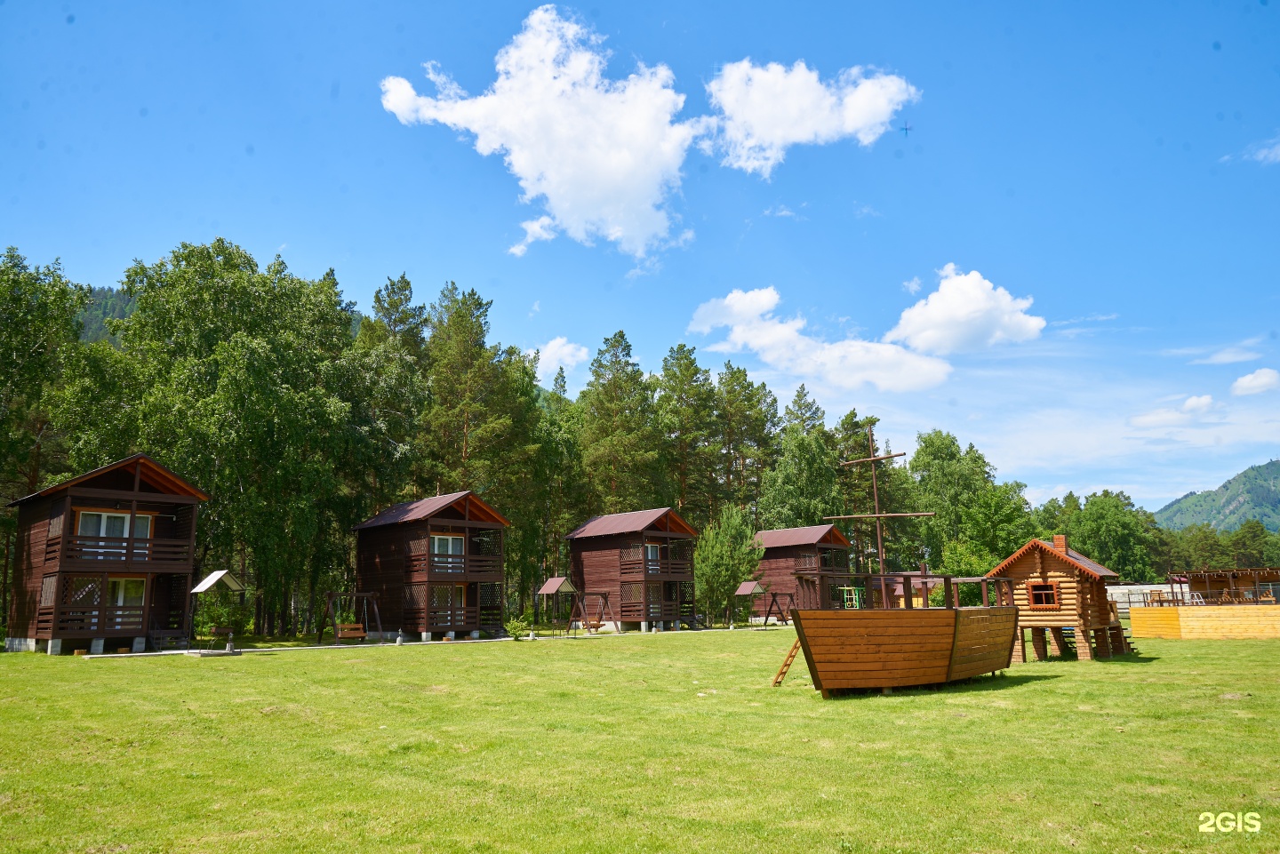 Дом с террасой - фото 1