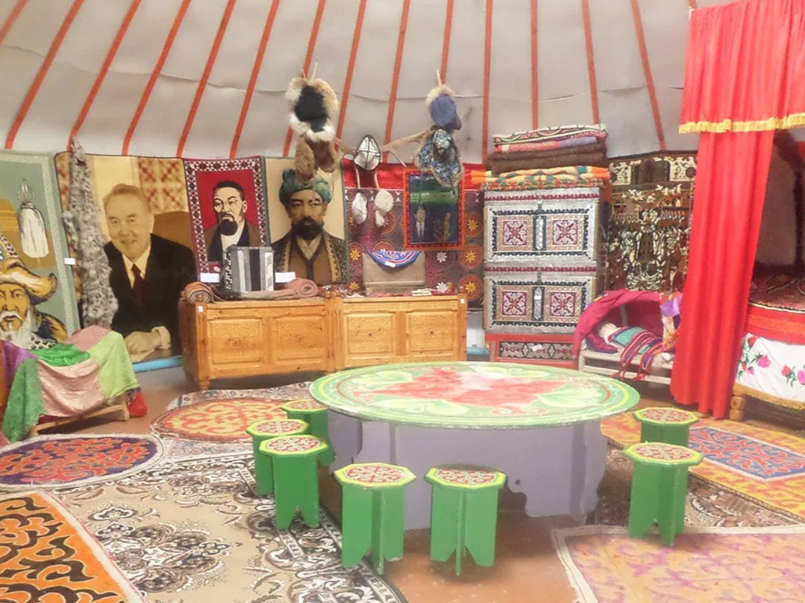 Музей казахов Алтая (с. Жана-Аул Кош-Агачского района) - фото 1