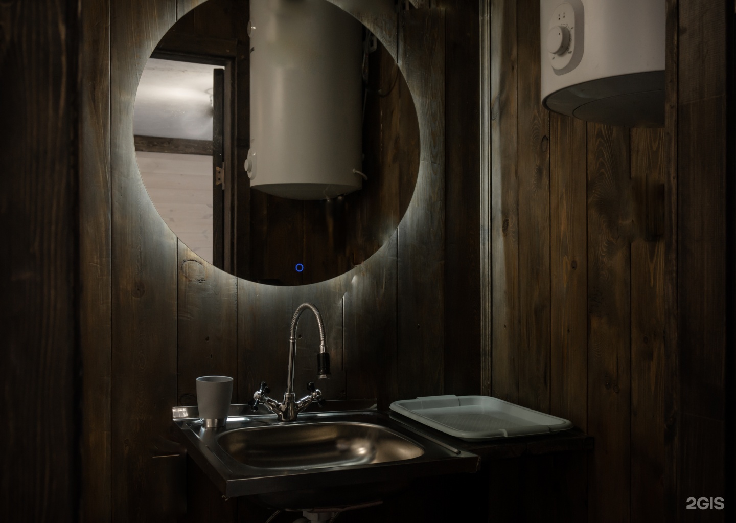 Полулюкс с двуспальной кроватью с видом на горы - фото 1