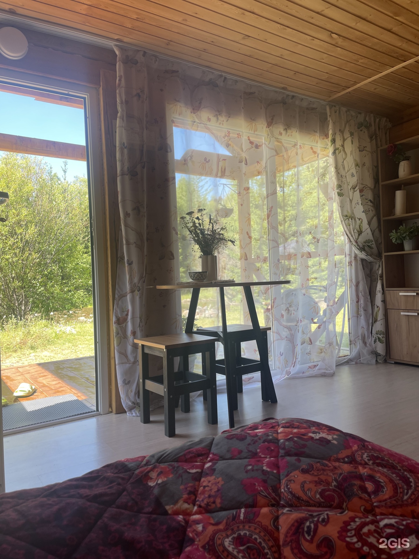 Трехместный номер с двуспальной и односпальной кроватью - фото 3