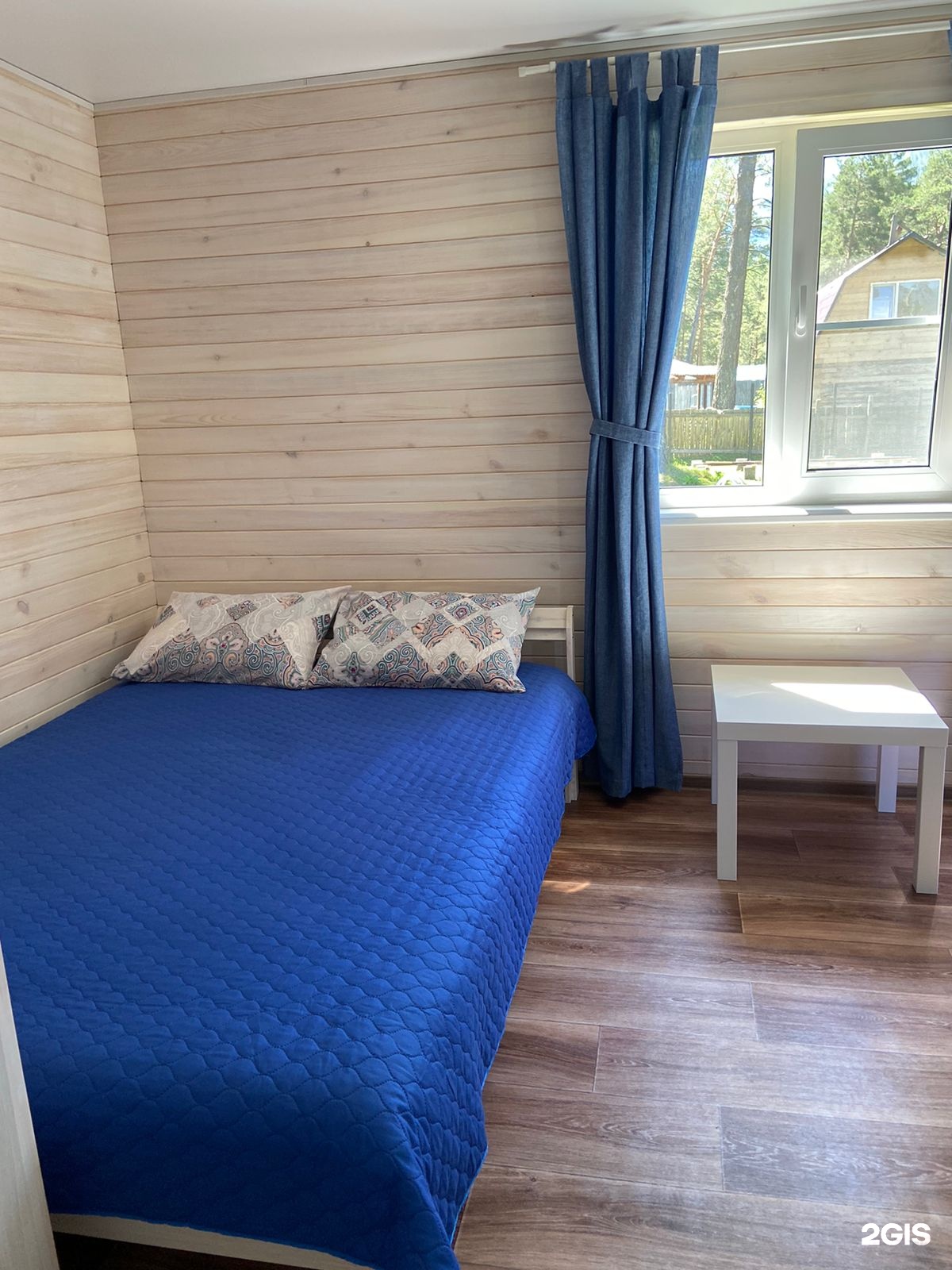 Трехместный номер с двуспальной и односпальной кроватями - фото 9