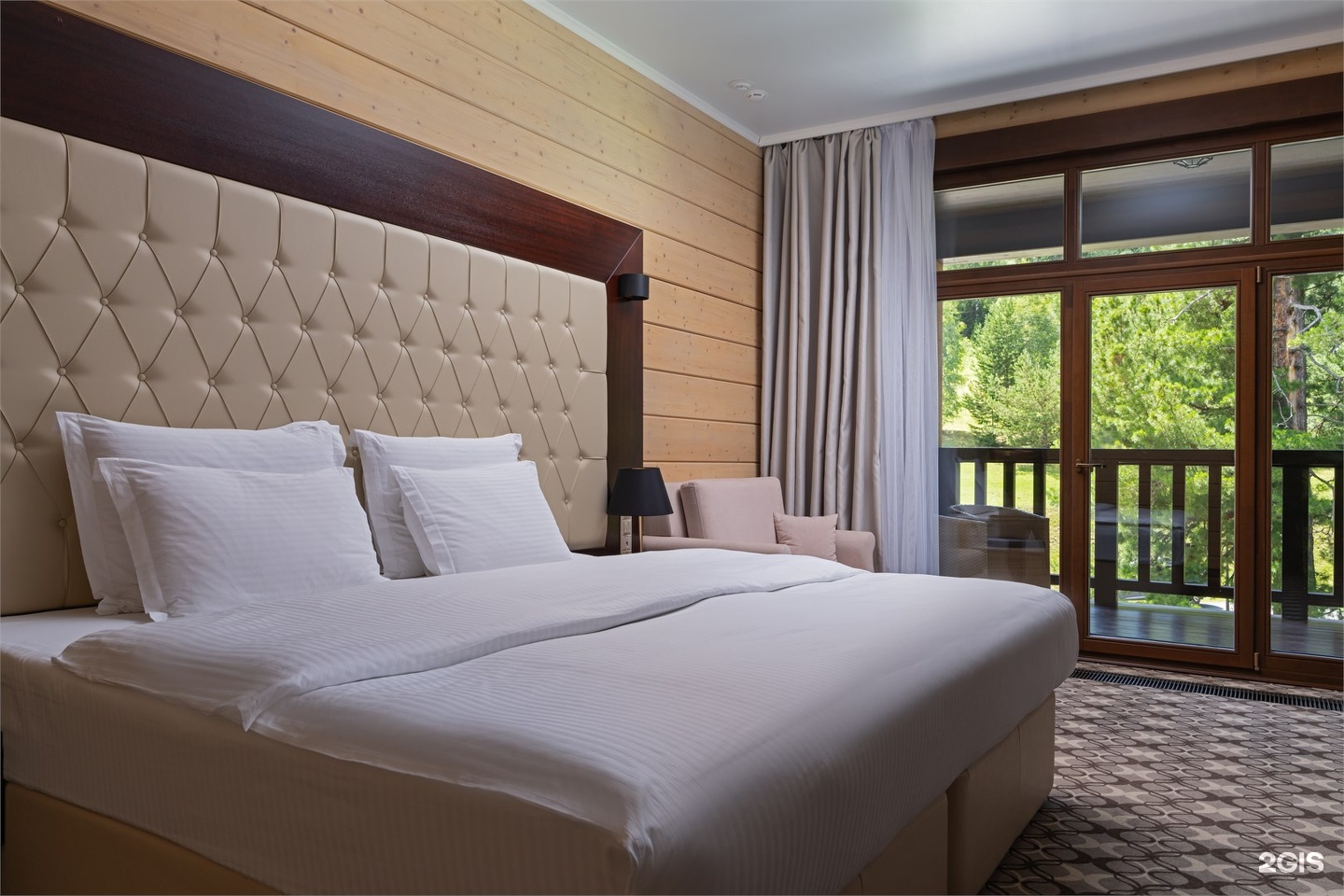 Улучшенный с террасой в здании гостиницы "Эдельвейс" - фото 2