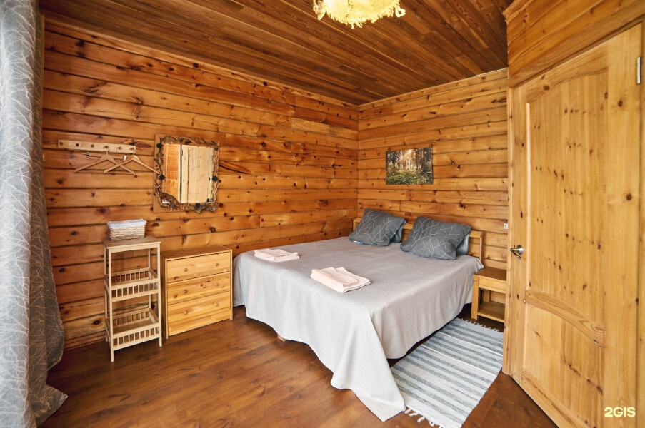 Благоустроенный двухместный номер с большой кроватью - фото 1