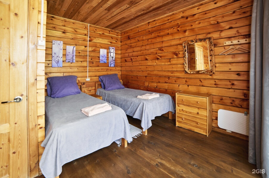 Благоустроенный двухместный номер с двумя односпальными кроватями - фото 1