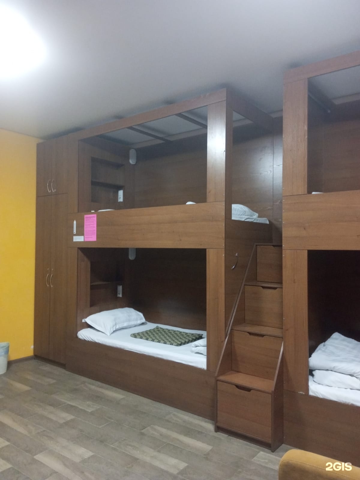 Койко-место в мужском номере на 8 человек - фото 4