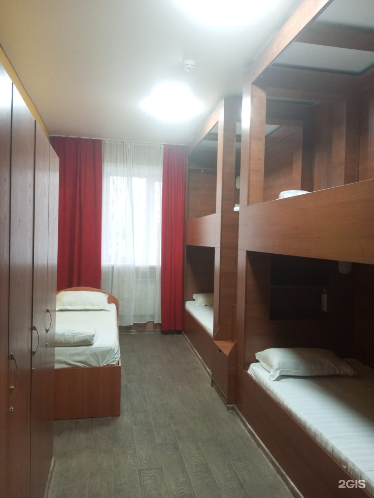 Койко-место в мужском номере на 6 человек - фото 2