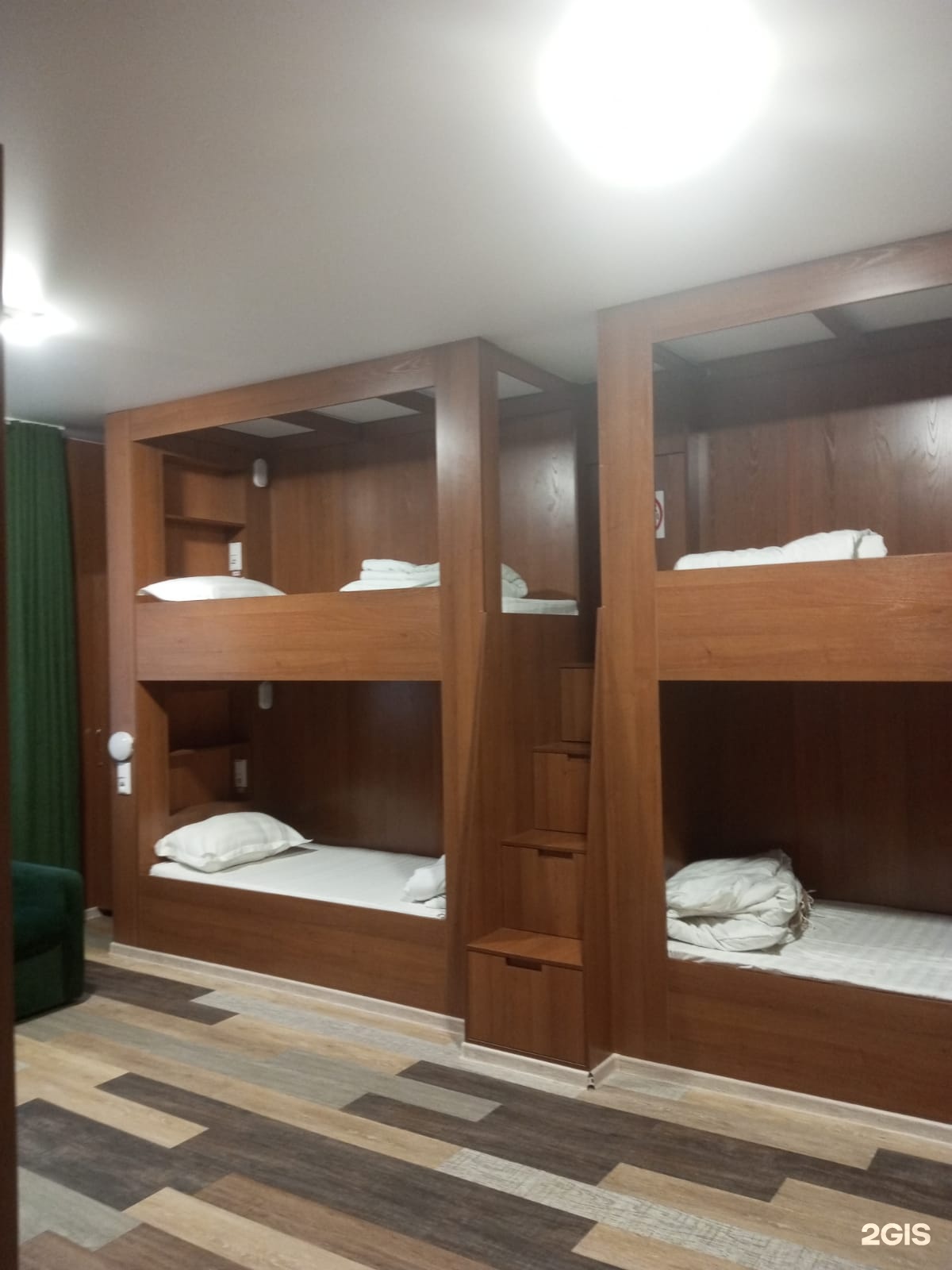 Койко-место в мужском номере на 6 человек - фото 1
