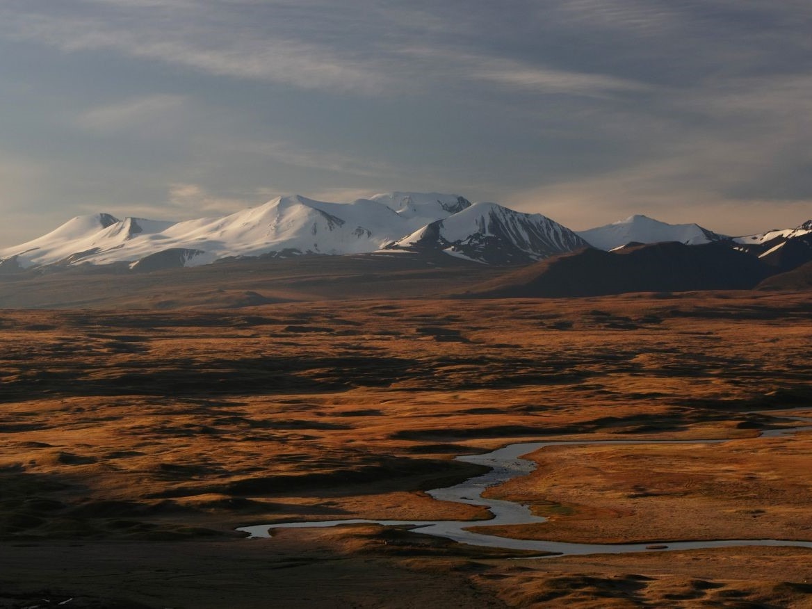 Хребет Табын-Богдо-Ола - фото 1