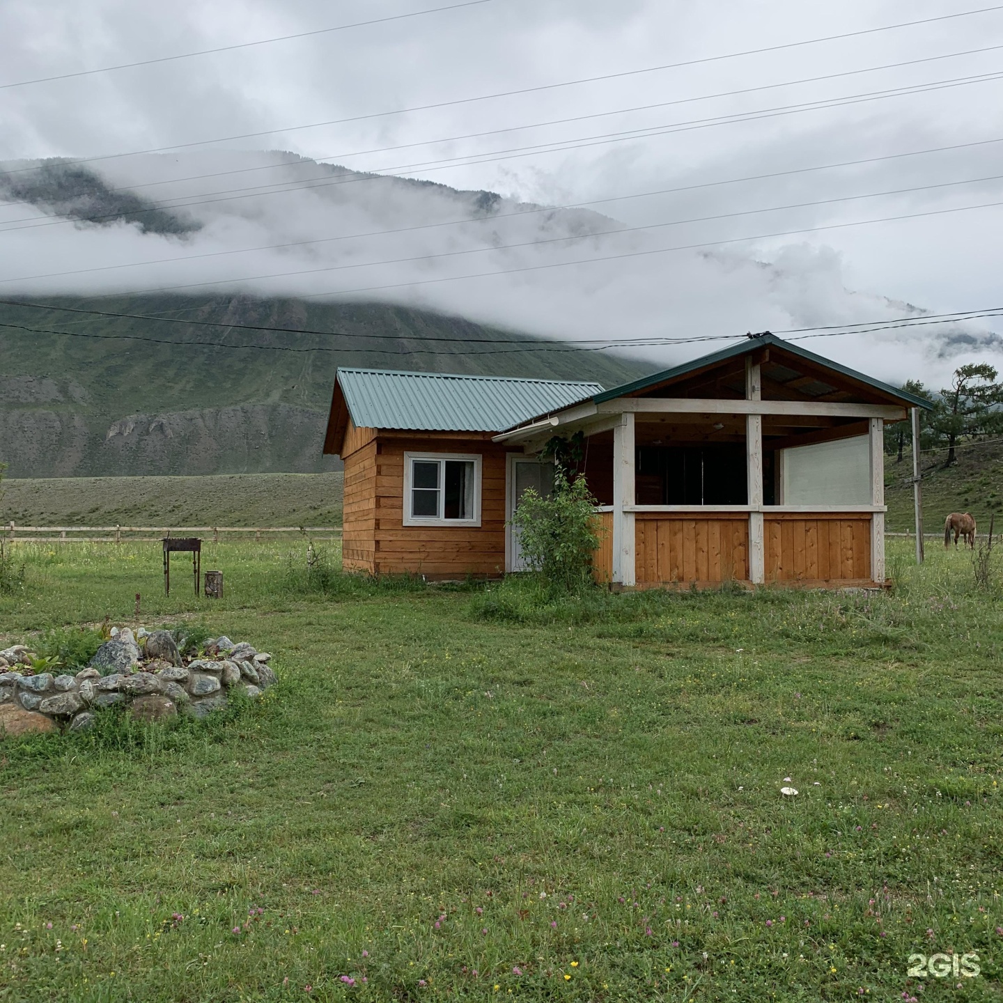 Дом с террасой - фото 1