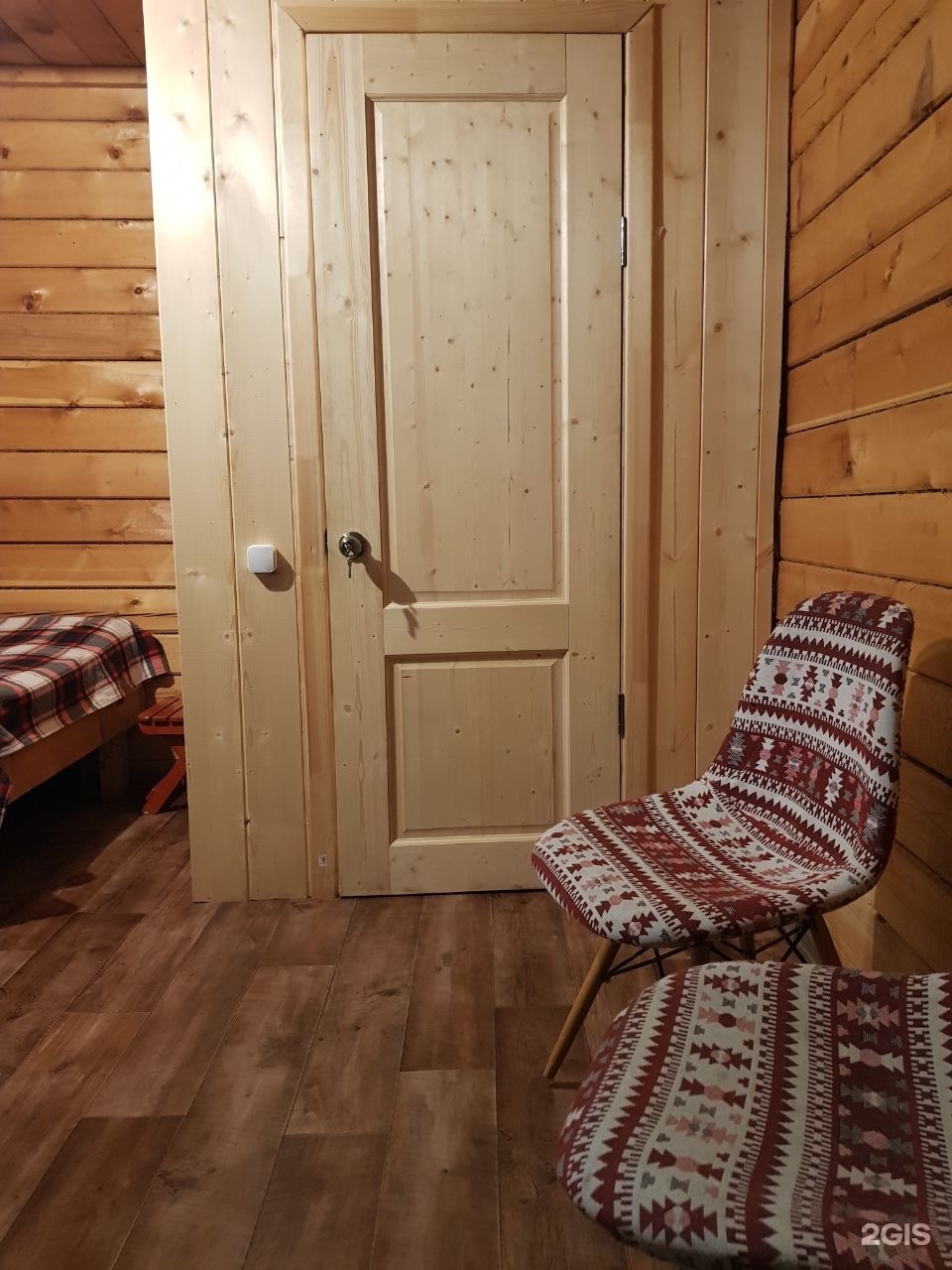 Трехместный номер с двуспальной и односпальной кроватью - фото 3