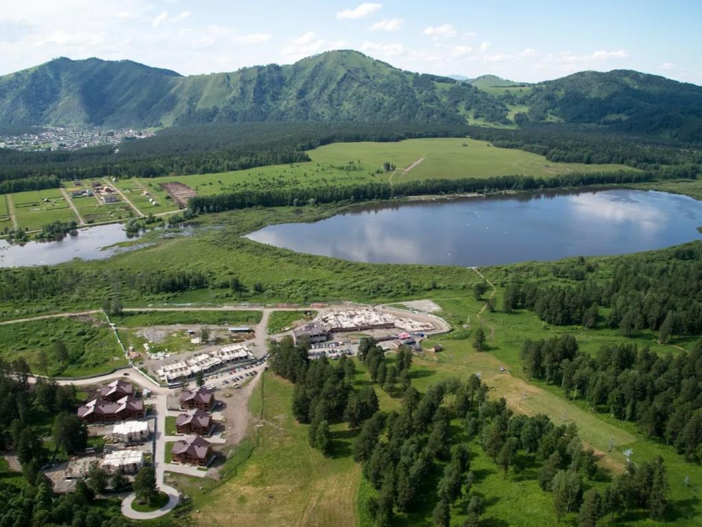 Манжерокское озеро - фото 9