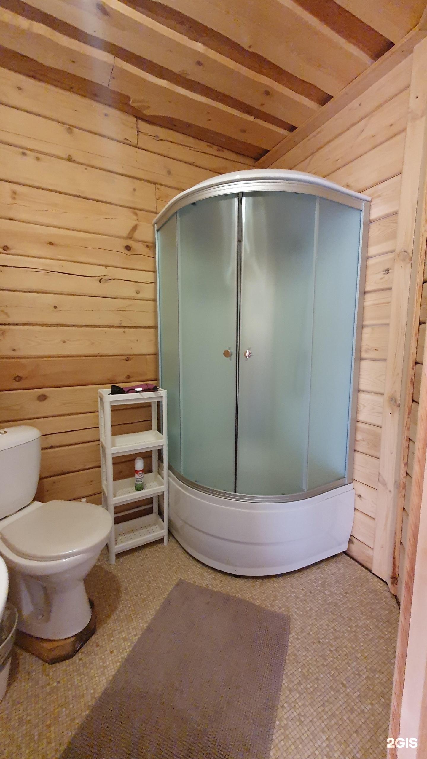 Двухместный номер с двуспальной кроватью с видом на горы - фото 3