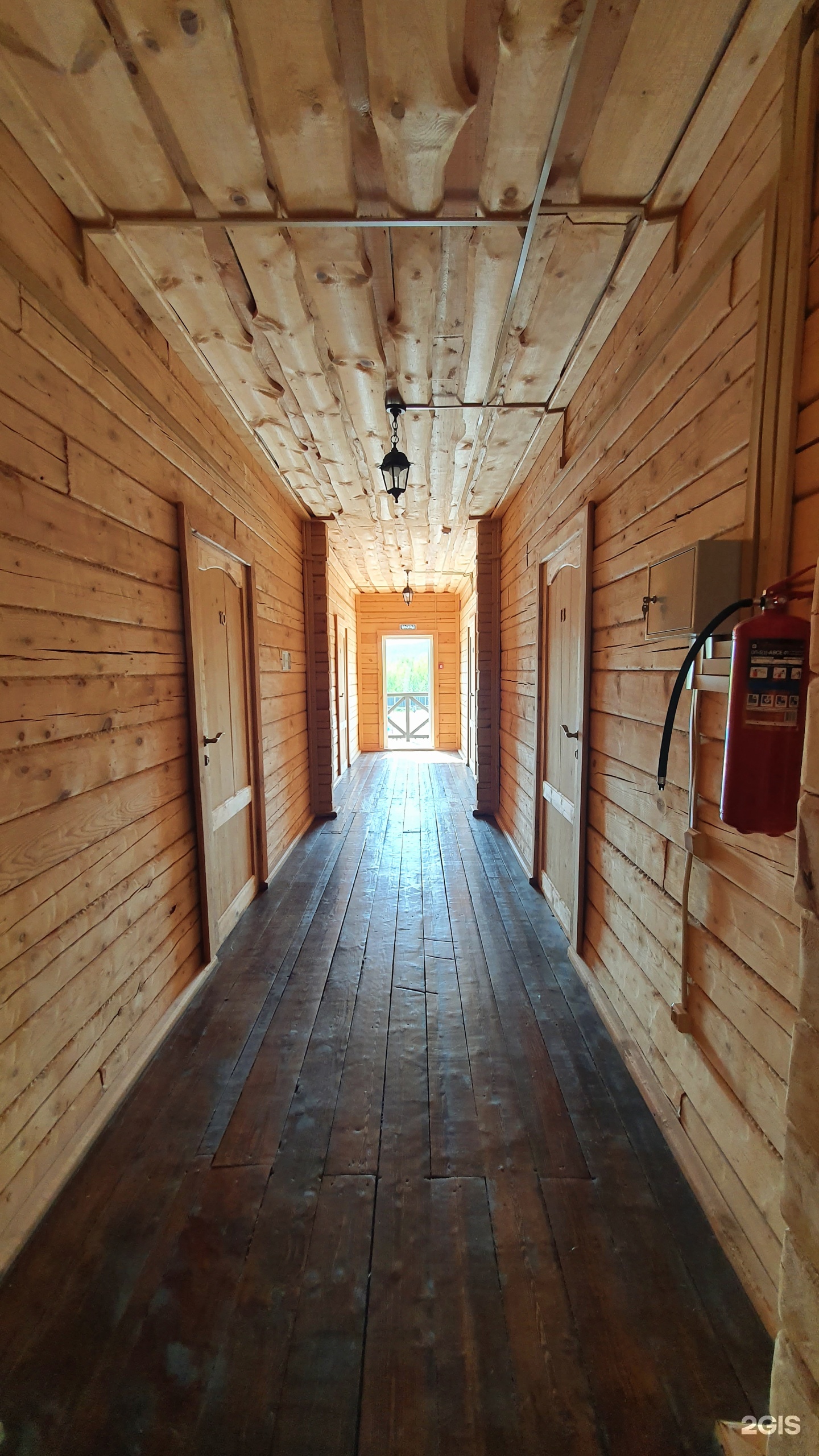 Двухместный номер с двуспальной кроватью с видом на горы - фото 5