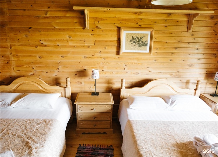 Стандарт с видом на территорию с двуспальной и односпальной кроватью - фото 1