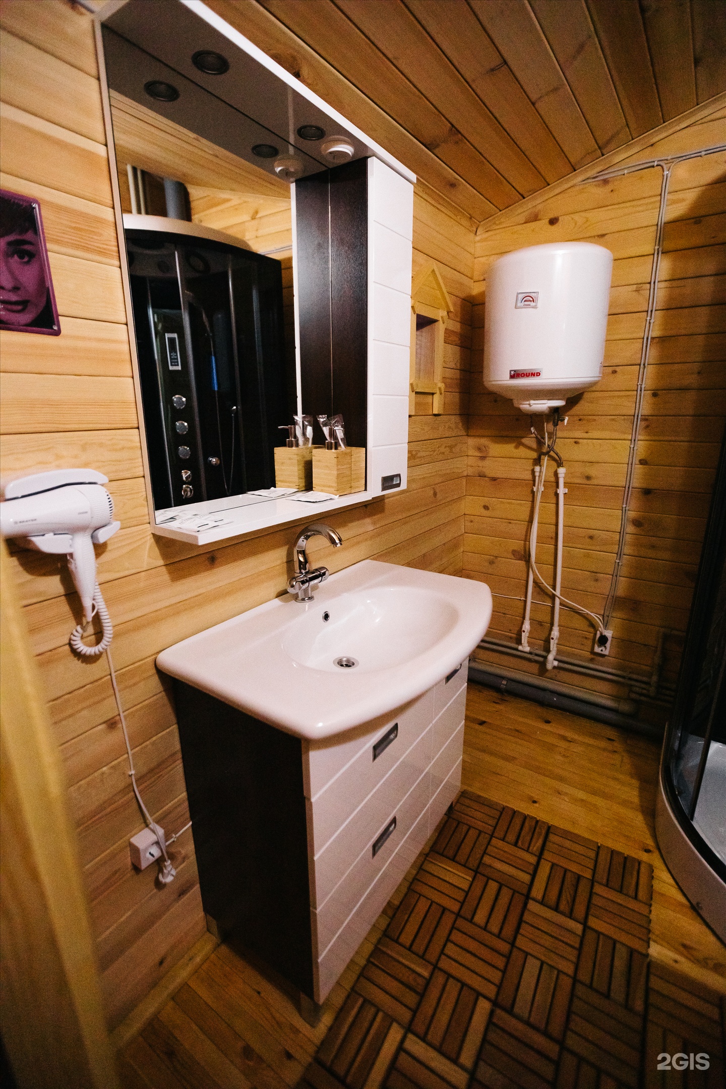 Стандарт с видом на озеро с 2 односпальными кроватями - фото 3