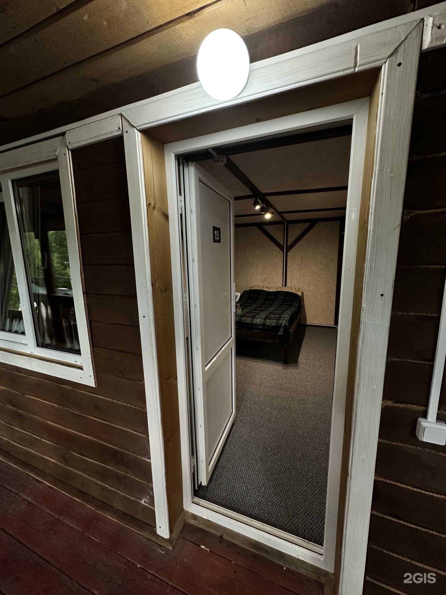 Стандартный номер в мансарде - фото 6