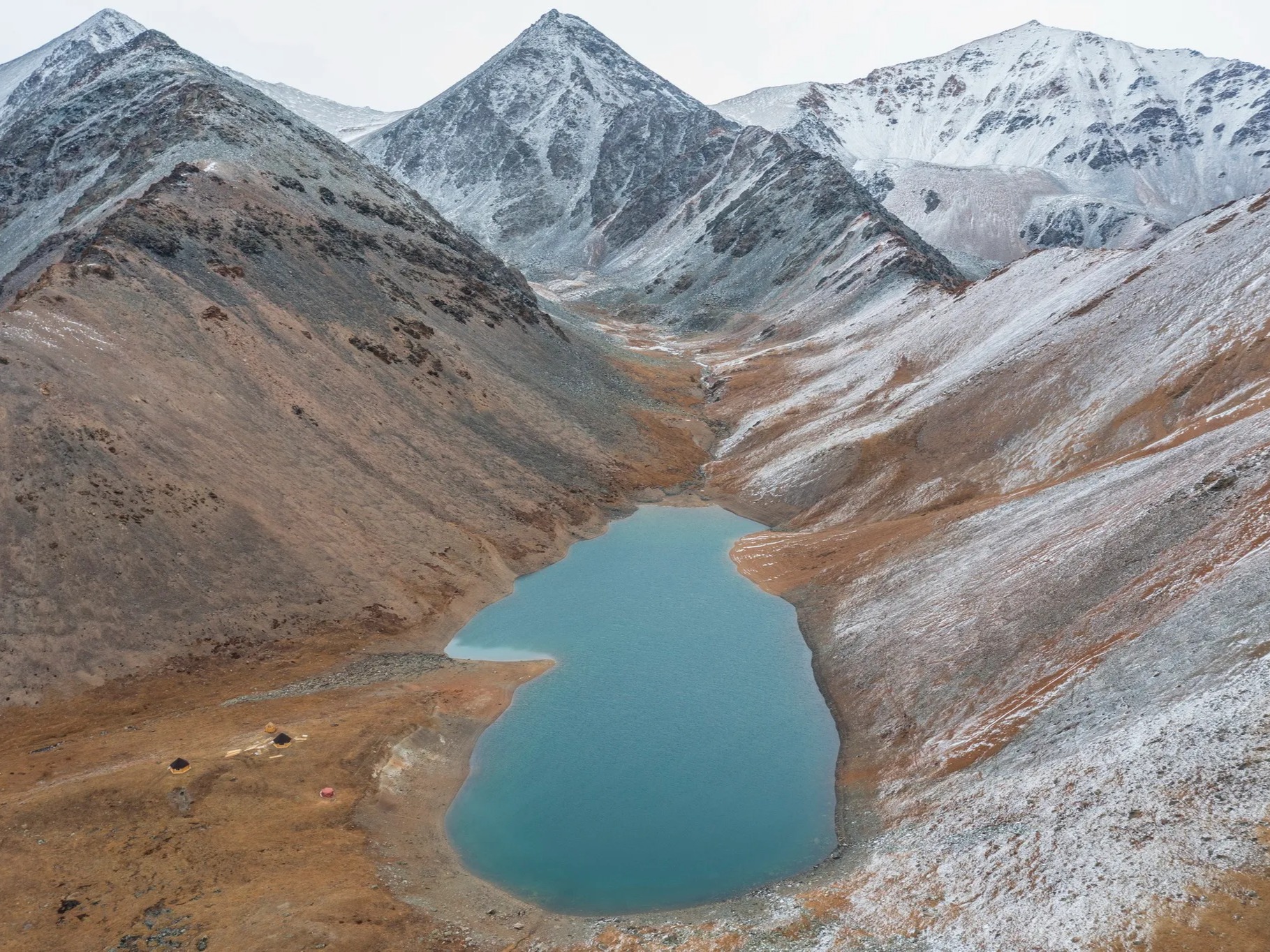 Озеро Горных духов Дены-Дерь - фото 1