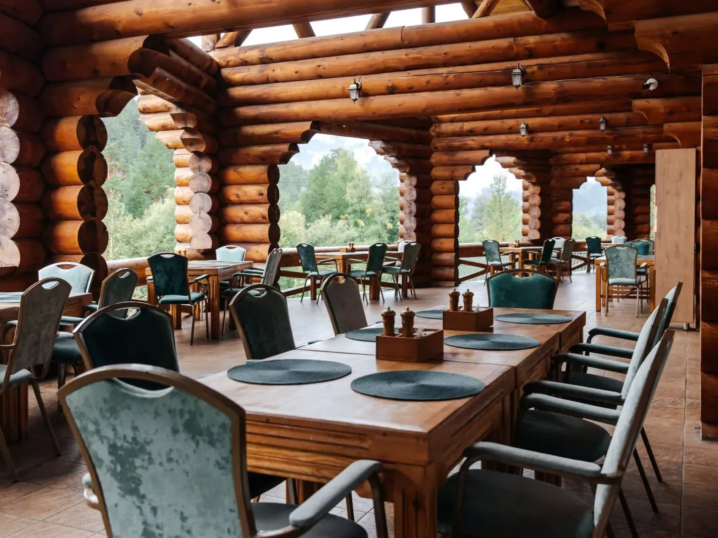 Ресторан «Звенящий кедр» - фото 1