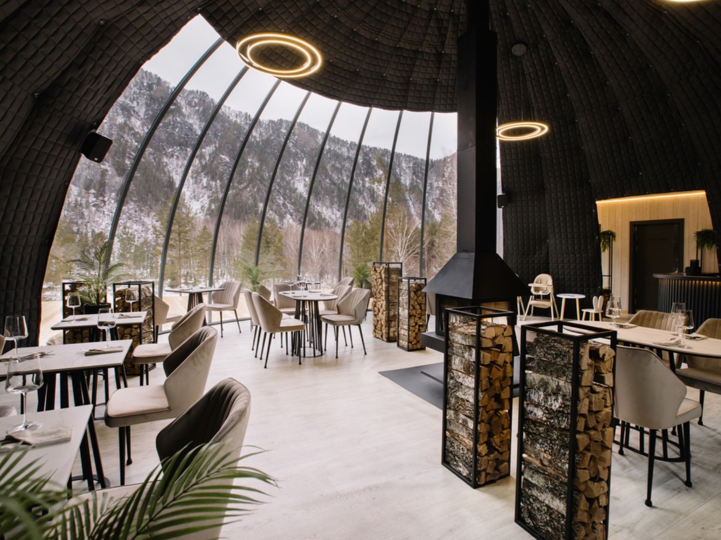 Панорамный ресторан «БОР» (Pinewood resort & SPA) - фото 1