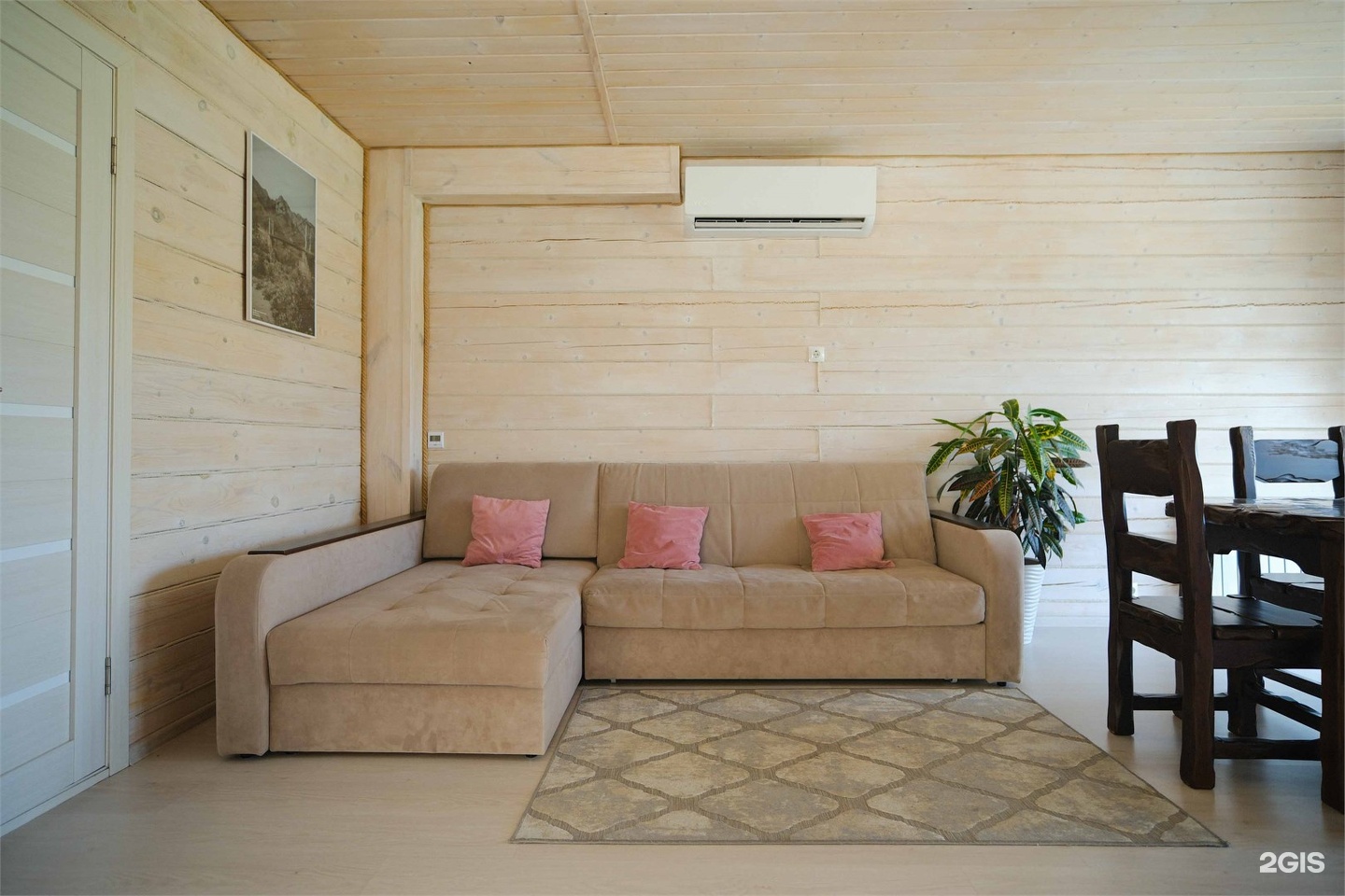 Двухэтажный коттедж - фото 6