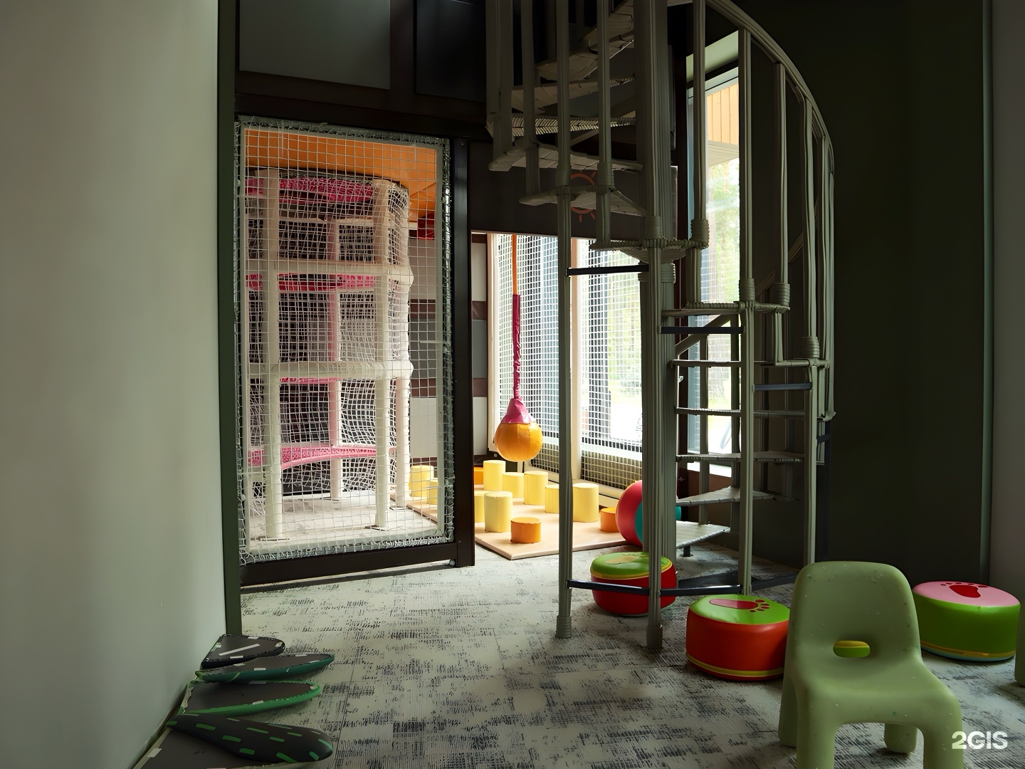 Хвоя в горах - фото 11