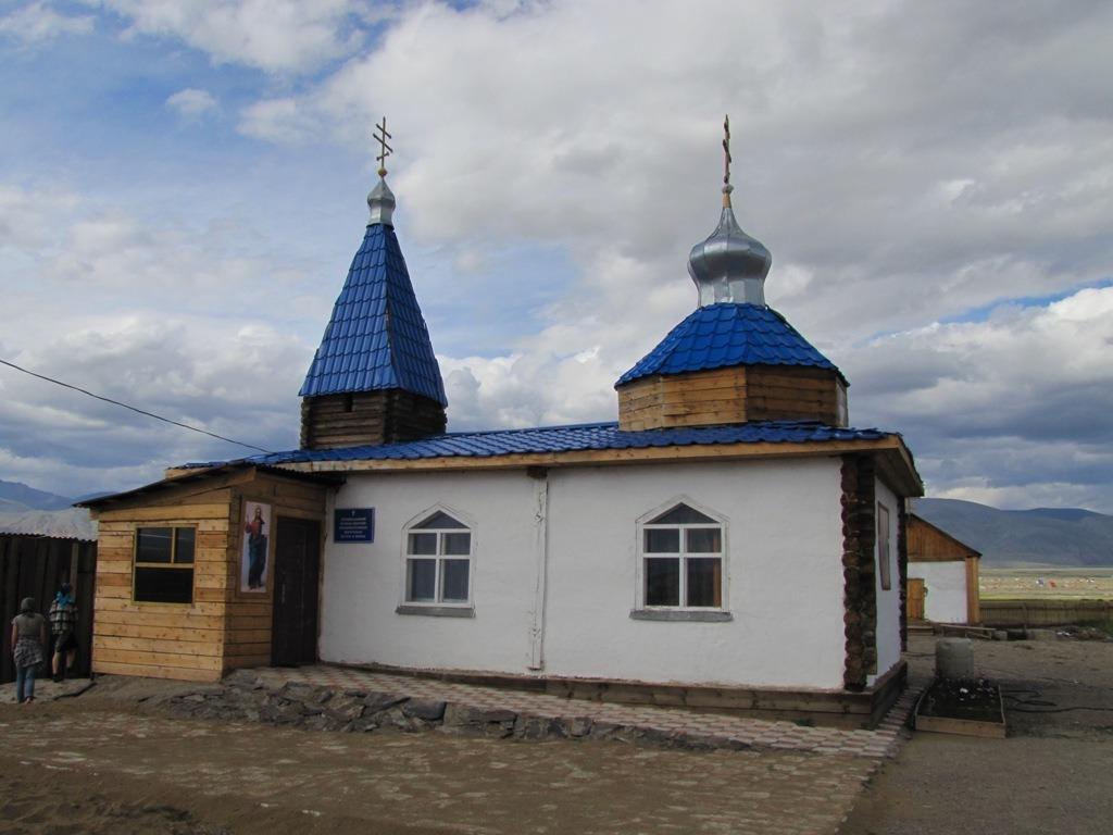 Церковь Первоверховных Апостолов Петра и Павла в селе Кош-Агач