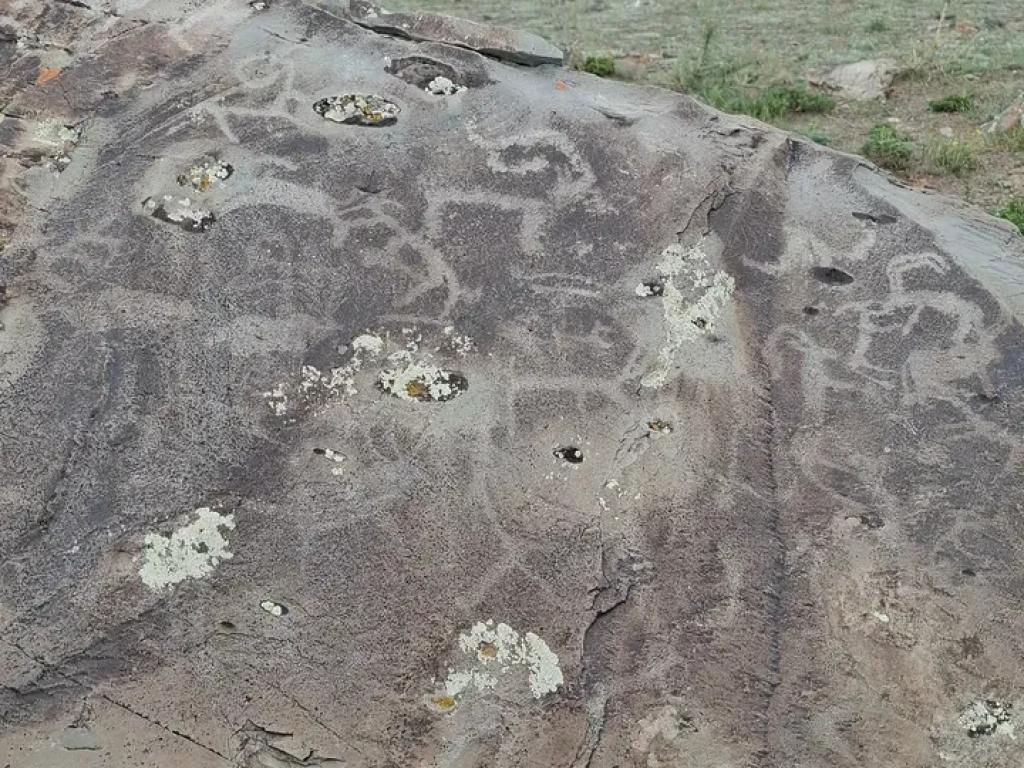 Тархатинский мегалитический комплекс - фото 2